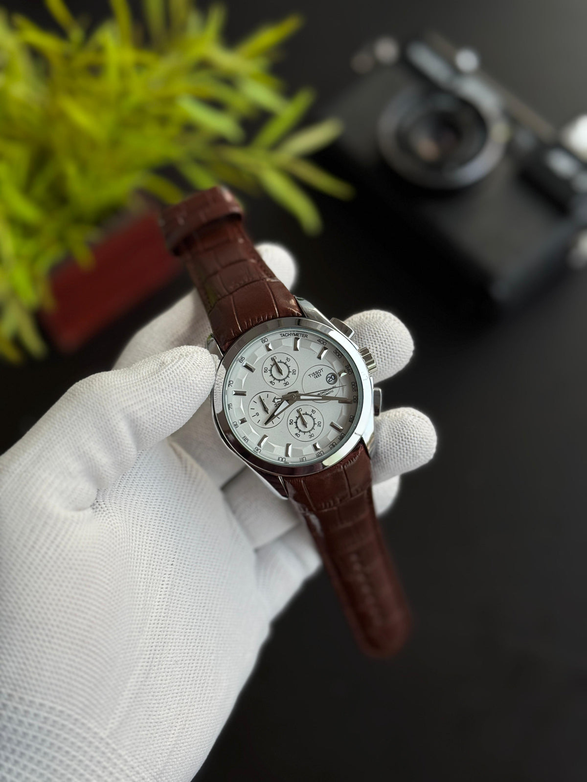 LEATHER STRAP CHRONO WORKING WATCH
