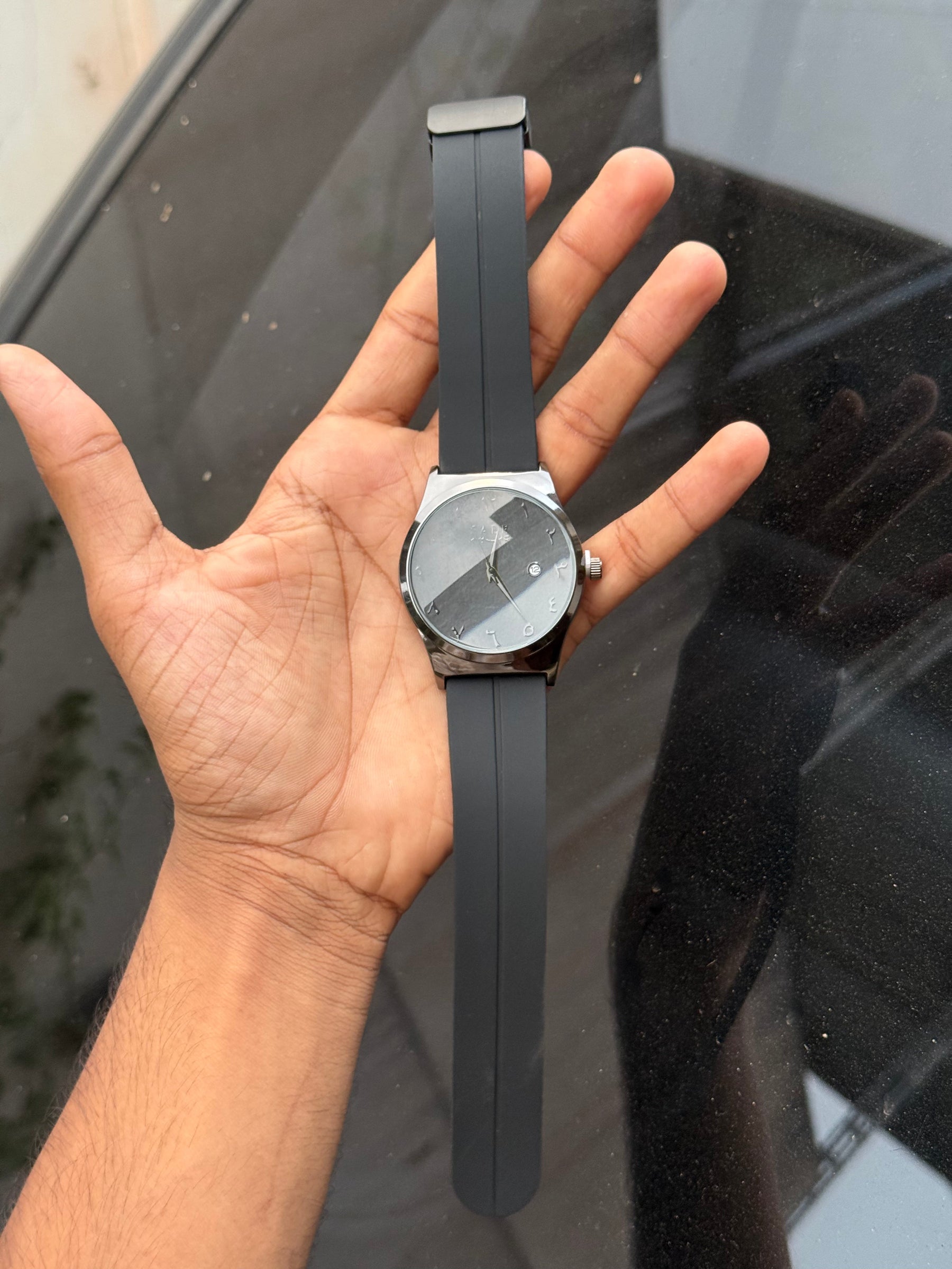 Sabr Magnetic Strap Watch