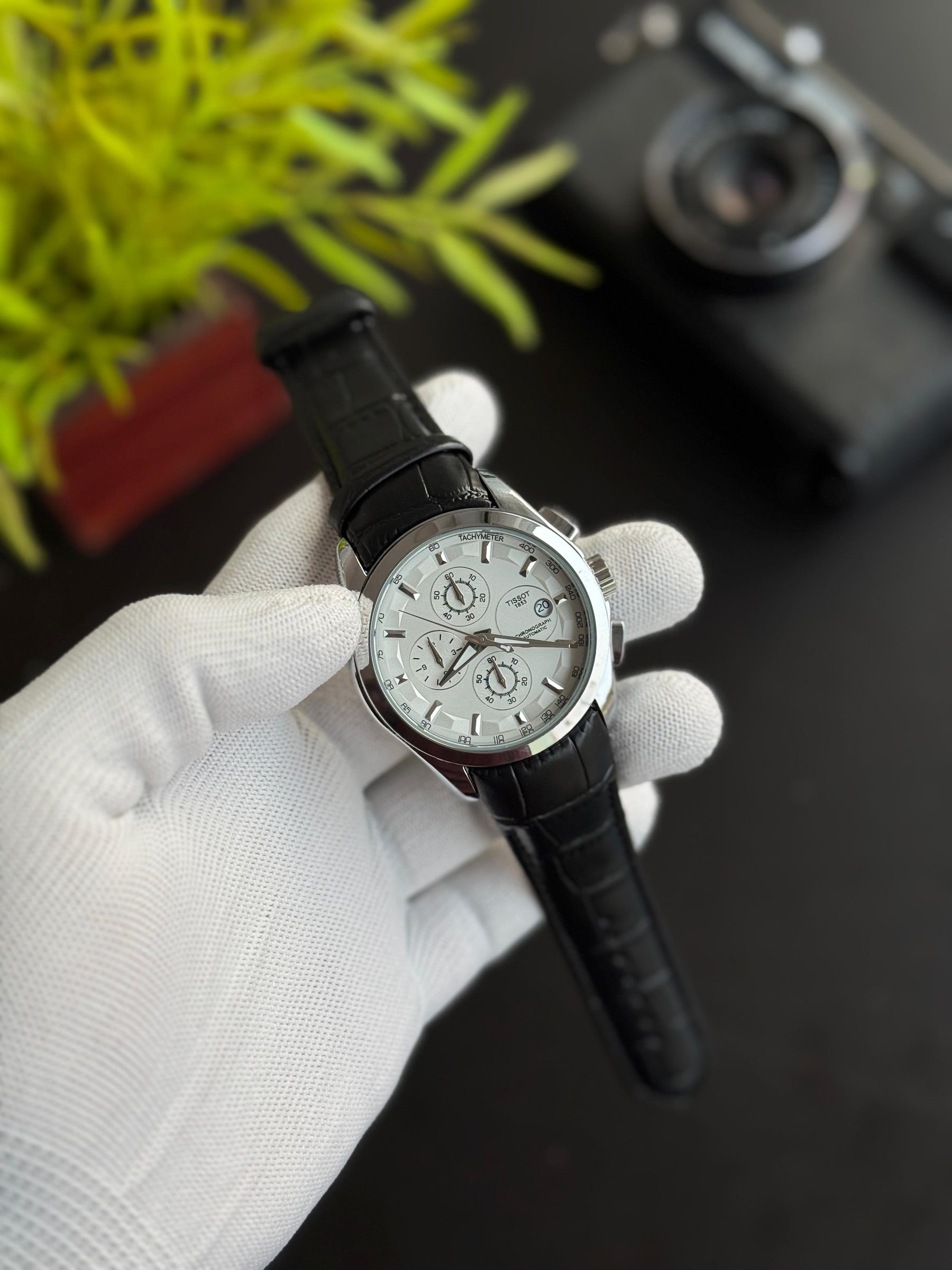 LEATHER STRAP CHRONO WORKING WATCH
