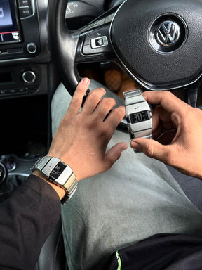 D-LINE DIGITAL WATCH